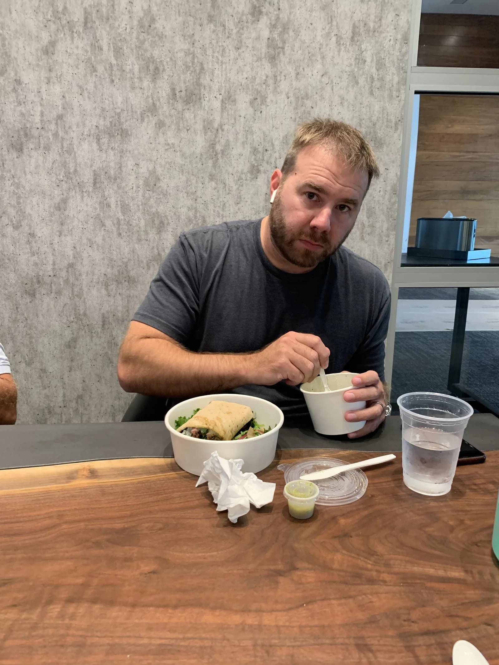 Bear sighting: Bear eating ruffage