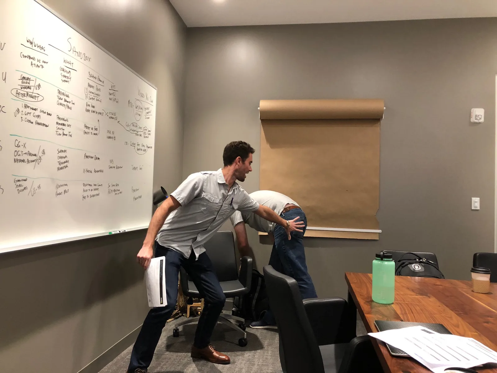 Bear sighting: Smacking a bear butt